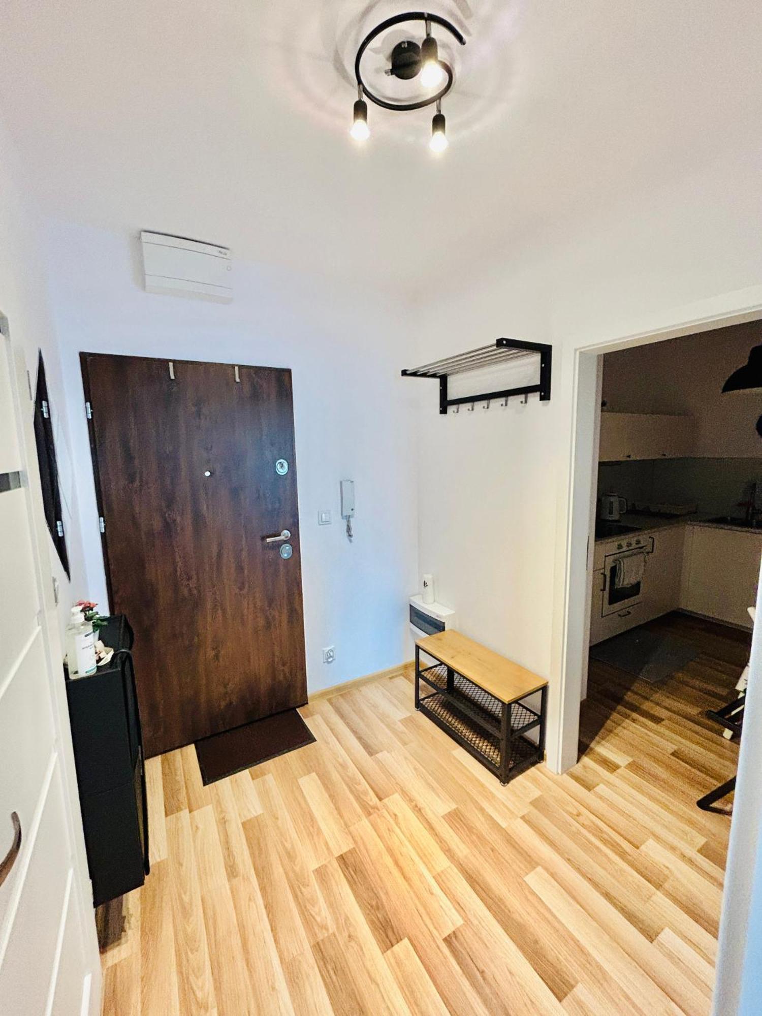 Apartament, Free Parking, Blisko Rynek-Dworzec Pkp-Pks, Sklepy Βρότσλαβ Εξωτερικό φωτογραφία